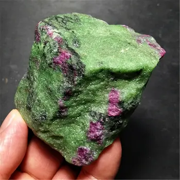 Looduslik punane ja roheline mineraal raw kivi proovid 1tk