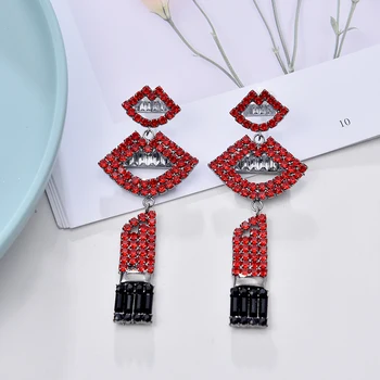 Ztech Uus Trendikas Läikiv Full Crystal Punased Huuled Tolknema Kõrvarõngas Korea Rhinestone Punane Suu Elegantne Pikk Kõrvarõngad Naistele Pendient