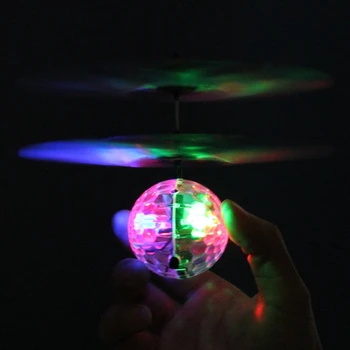 Flash Sõidavad Palli Infrapuna Induktsioon-Värviline LED Disco RC Helikopter kids Mänguasi